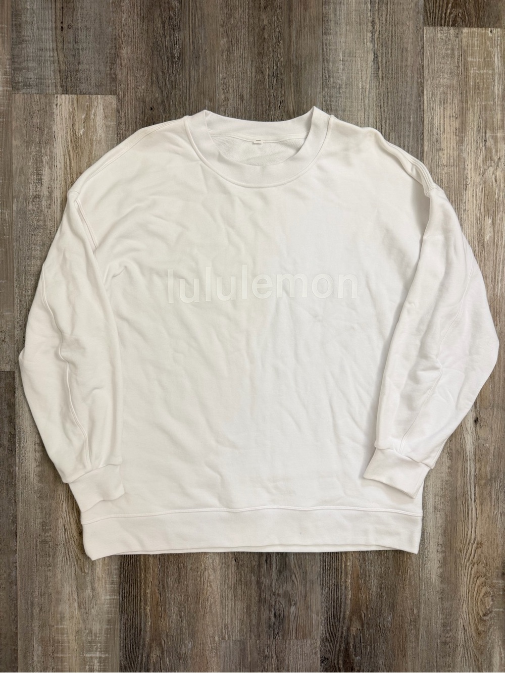 Lululemon W’s Perfectly Oversized Graphic Crewneck Spell-Out Sweatshirt in White
